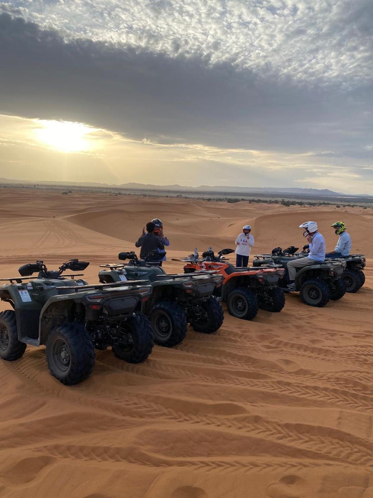Hassan Luxury Camp メルズーガ エクステリア 写真